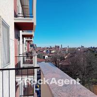 Appartamento signorile con balcone panoramico e po