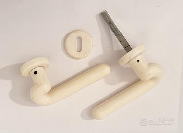 Set di 2 maniglie per porta interna in plastica