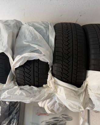 Continental 215/50 R18 92V