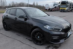 Bmw serie 1 F40 118i Neopatentati libretto (202cv)