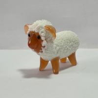 Piccola scultura pecora in vetro bianco arancio