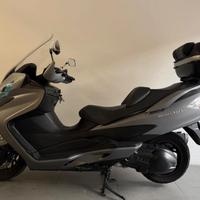Suzuki Burgman AN 400 LUX