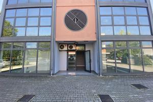 Negozio Ponte San Nicolò [Cod. rif CPONT01VCG]