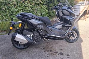 KL BRERA X 125 cc SCOOTER MOT.A LIQUIDO