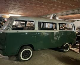 Volkswagen t2 del 1969. Frecce basse