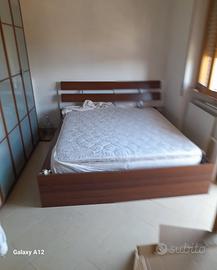Letto matrimoniale  Armadio a 6 ante 