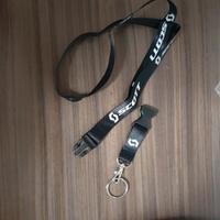 porta distintivo cellulare chiavi scott