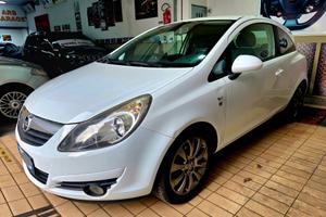 Opel Corsa 1.2 3 porte Club