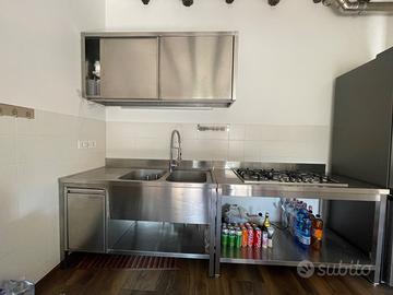 Cucina in acciaio Inox professionale