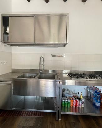Cucina in acciaio Inox professionale