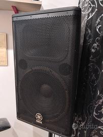 cassa Attiva Yamaha DSR115 