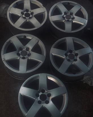 5 Cerchi Lega Audi #Ronal0805
