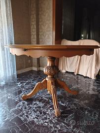 Tavolo rotondo d'epoca