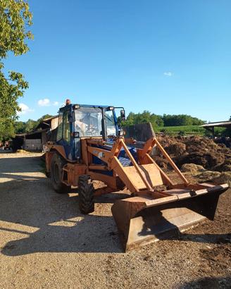 Escavatore FAI 90D