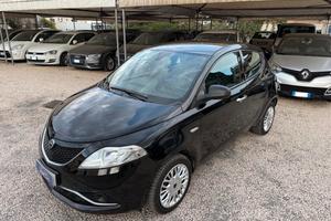 Lancia Ypsilon 1.2 69 CV 5 porte Gold