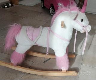  unicorno a dondolo 