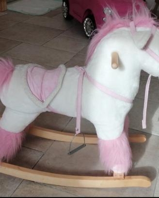  unicorno a dondolo 