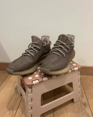 YEEZY