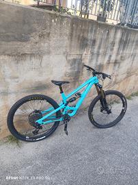 YT CAPRA Core 4