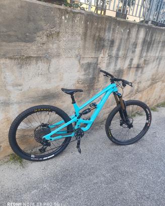 YT CAPRA Core 4