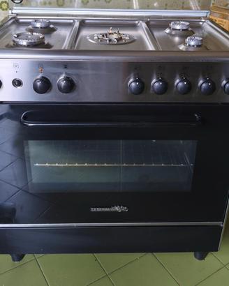 Cucina a gas con forno elettrico “LA GERMANIA”