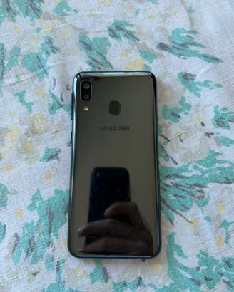 Samsung a20e