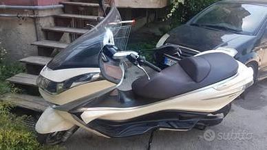 Piaggio x10 .350