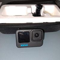 Gopro 10 completa di accessori