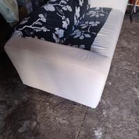 Divano IKEA 2 posti gratuito