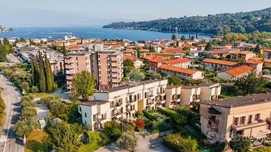 VILLA A SCHIERA A SALÒ