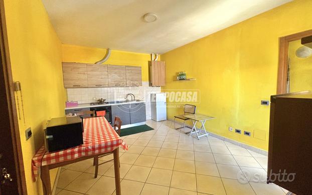 BILOCALE IN CORTE CON POSTO AUTO - ZONA SAN MICHEL