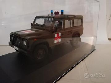 modellino land rover  110 ambulanza carabinieri