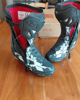 TCX RT-RACE 44