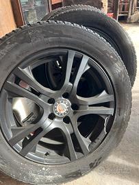 4 Cerchi planitum da 18 di cui uno rotto