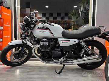 Moto Guzzi V7 special pronta consegna