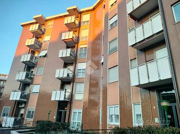 4 LOCALI A CESANO BOSCONE