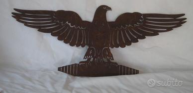 Aquila su trespolo delle legioni romane