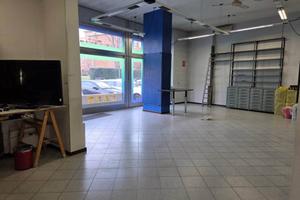 Immobile di 192 m² con 1 locale a Sesto San Giovan