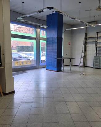 Immobile di 192 m² con 1 locale a Sesto San Giovan