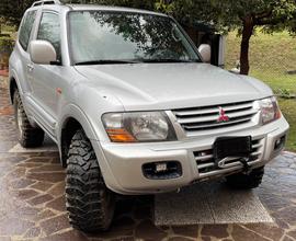 Vendi pajero v60