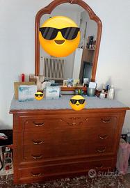 Divano, mobile sala, e comò con specchio