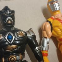 Due figure giocattoli