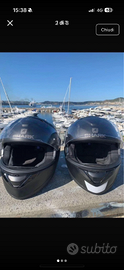 2 CASCHI INTEGRALI DA MOTO – TAGLIA S + XS