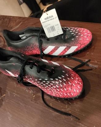 scarpini Adidas Predator Freak 4t