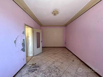 Appartamento di 204 m² con più di 5 locali e box a