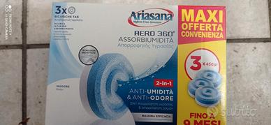 39 Pastiglie antiumidità e 4 deumidificatori