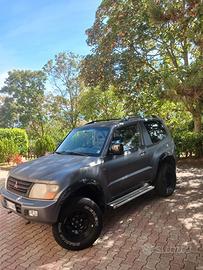 auto pajero 3.2   did 3 porte