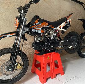 Pit bike
