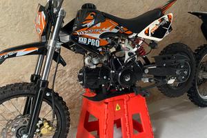 Pit bike