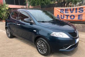 Lancia Ypsilon 1.2 platinum